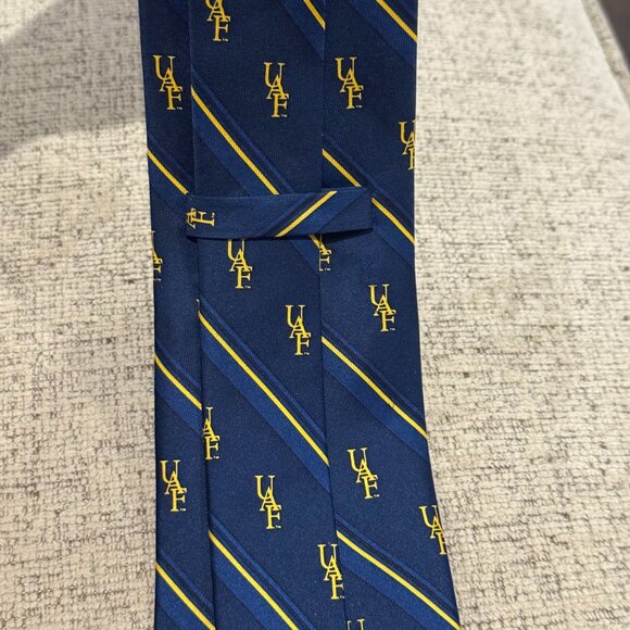 University of Alaska Fairbanks UFA Silk Tie NCAA College Basketbal Football Blue - Picture 7 of 10